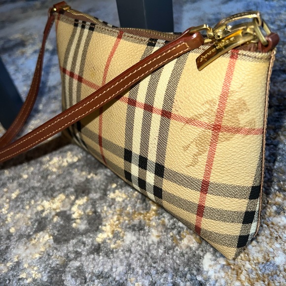 Vintage Burberry Purse - Picture 3 of 5